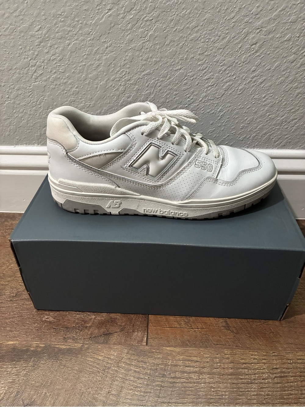 New Balance White 550M’s 9.5